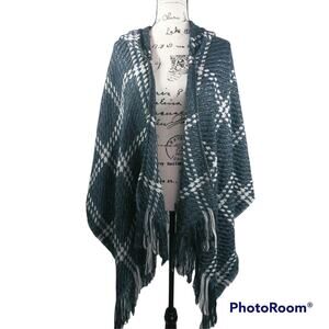 Simply Noelle Check Me Out Hooded Wrap Sz OS